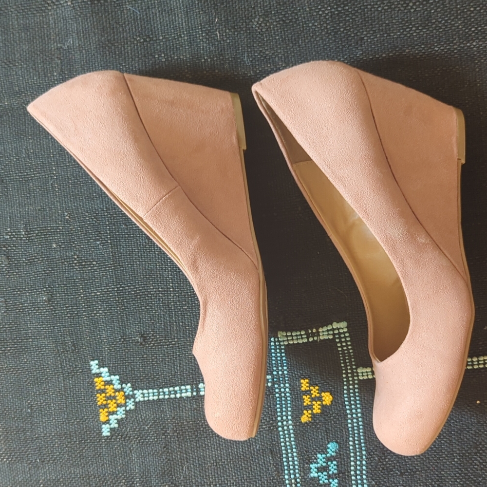 CL by Laundry wedges